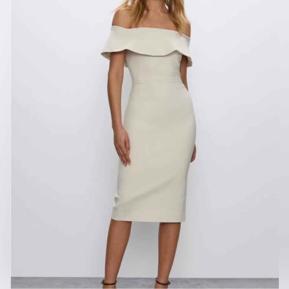 Aritzia/Babaton cream coloured off-the-shoulder dress - size 10 fits L/XL